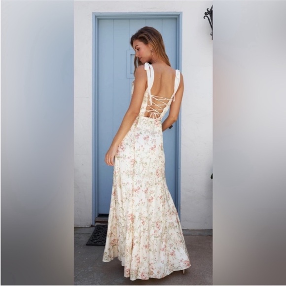 V Chapman Eden dress in Carmel Rose - Picture 2 of 6